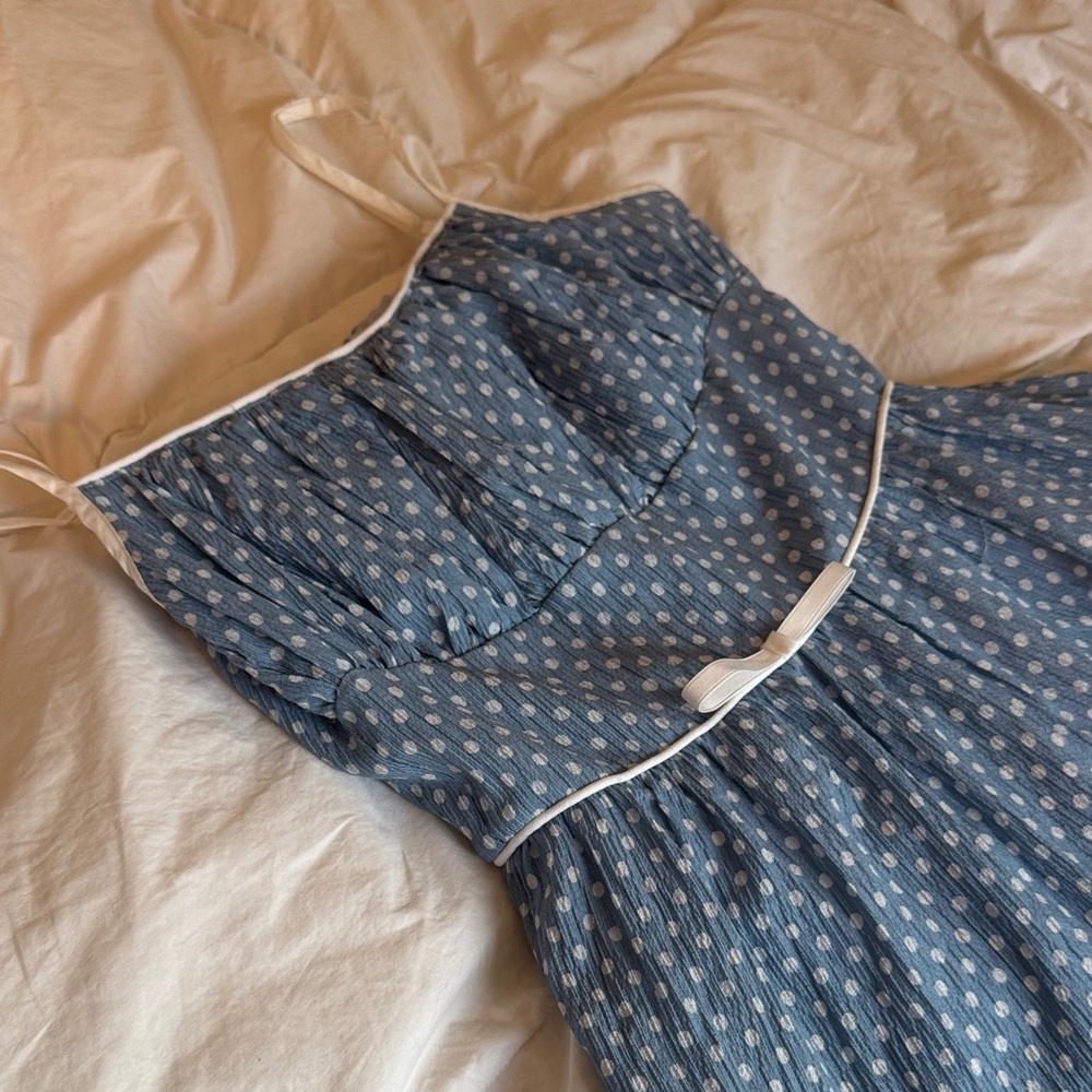 Vintage women’s Blue Polka Dot Tiered Dress with bow detail - Picture 9 of 9